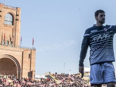 Ancora bloccata la trattativa Genoa-Bologna per Destro, su Nagatomo voci infondate