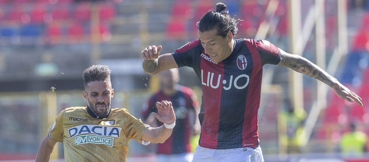 Sofferenza, attributi e lucidità, il Bologna piega 2-1 l'Udinese con Santander e Orsolini