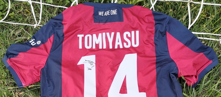 Zerocinquantuno e Beneficenza Di Vaio per Bimbo Tu: in palio su eBay una maglia di Tomiyasu autografata