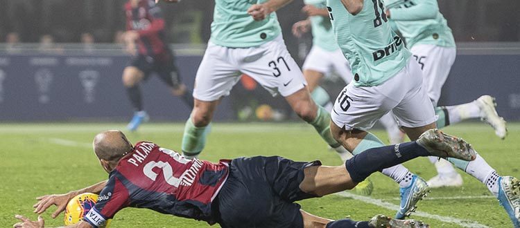 VAR inutile se (non) utilizzato così. Bologna penalizzato ma vittima di se stesso