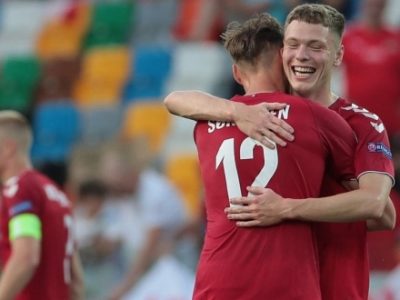 Skov Olsen colpisce ancora, prima del rientro a Bologna un altro gol con la Danimarca Under 21