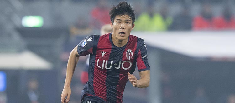 Tomiyasu: "Koulibaly un punto di riferimento, non vedo l'ora di sfidare Inter e Juventus"