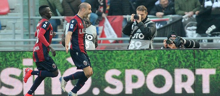 Gioco più spento, spirito sempre acceso: il Bologna decimato riprende l'Udinese nel recupero con Palacio, 1-1