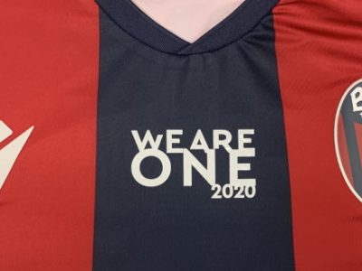 Bologna, contro la Juve una patch speciale sulle maglie e il lutto al braccio per Gazzoni e le vittime del COVID-19