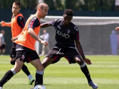 Tattica e prove di calci piazzati a due giorni da Sampdoria-Bologna