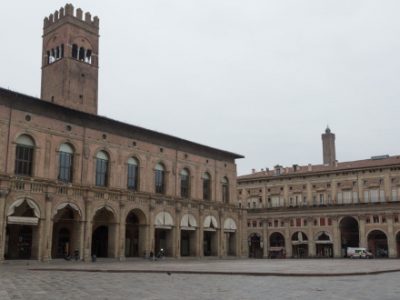 Mercoledì 28 alle 11 manifestazione dei baristi e ristoratori di Bologna in piazza Maggiore