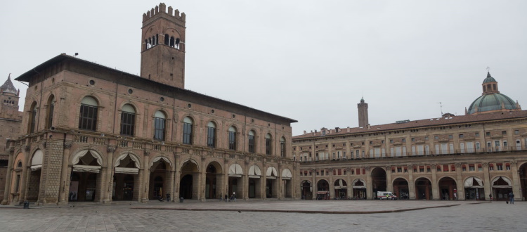 Mercoledì 28 alle 11 manifestazione dei baristi e ristoratori di Bologna in piazza Maggiore