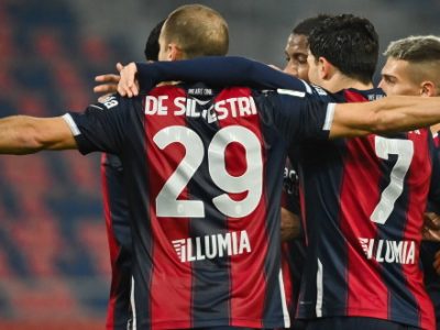 Gruppo quasi al completo anche per Bologna-Crotone, assenti solo Dijks, Santander e Skov Olsen