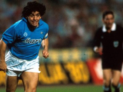 È morto Diego Armando Maradona