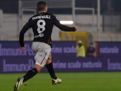 Primo gol in Serie A e in maglia rossoblù per Dominguez, 481° marcatore nella storia del Bologna