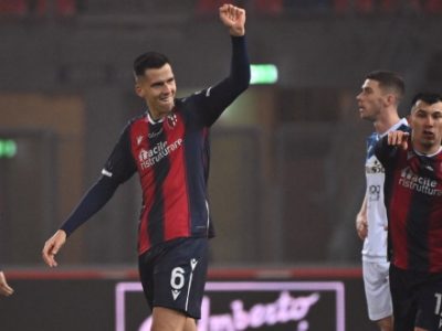 Bologna, roba da Paz! Atalanta sul 2-0 con doppio Muriel, poi Tomiyasu e l'argentino regalano ai rossoblù un pareggio d'oro