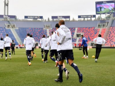 Ripresa degli allenamenti verso Parma-Bologna, Medel e Faragò ancora a parte. Visite mediche per il nuovo acquisto Antov