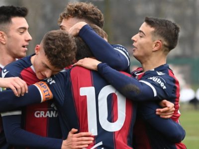 Alcuni positivi tra i giocatori e lo staff del Bologna Primavera: l'AUSL dispone la quarantena, rinviata la gara di Cagliari