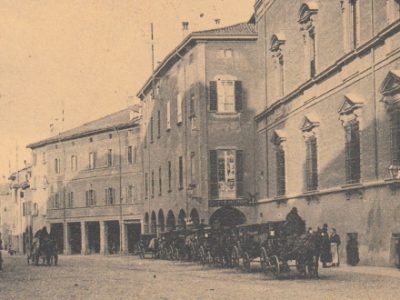 L'ombelico di Bologna: piazza Aldrovandi, il centro del mercato cittadino