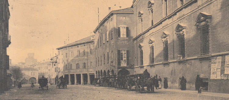 L'ombelico di Bologna: piazza Aldrovandi, il centro del mercato cittadino