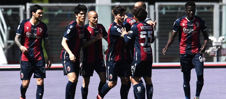 Tris di Palacio su triplo assist di Vignato: la Fiorentina prova a scappare ma il Bologna la riprende sempre, 3-3 al Dall'Ara