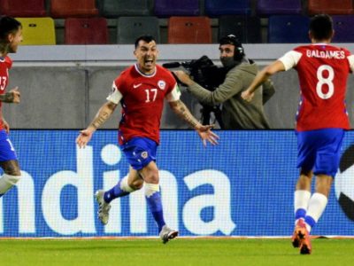 Col Cile è tutto un altro Medel: ottima prova e assist nell'1-1 contro l'Argentina, resta in panchina Dominguez