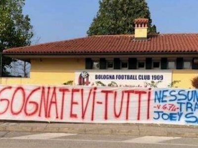 Bologna, striscione di contestazione a Casteldebole: 