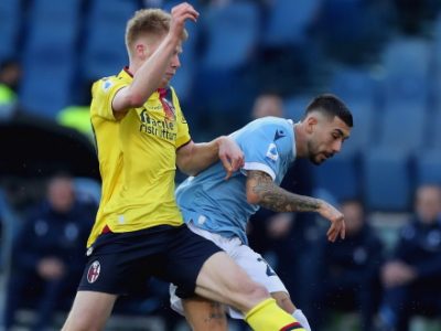 Bologna, tutto molto brutto rossoblù impalpabili, la Lazio passeggia 3-0 con Immobile e doppio Zaccagni