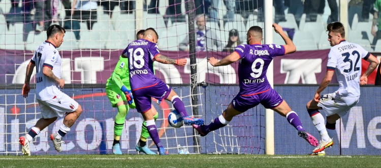 Più Fiorentina che Bologna, ma i rossoblù si fanno male da soli: due legni e Bonifazi espulso, i viola la spuntano 1-0 con Torreira