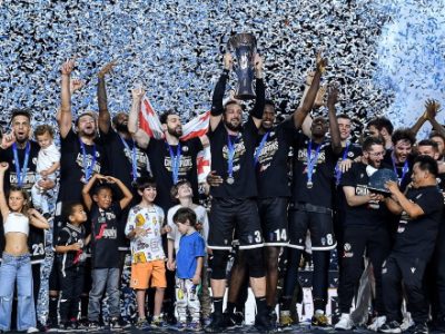 Basket, la Virtus Bologna vince l'EuroCup e torna in Eurolega: Bursaspor sconfitto 80-67 alla Segafredo Arena