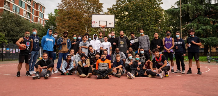 I Regaz dei Fava, una comunità nata intorno ad un campo da basket