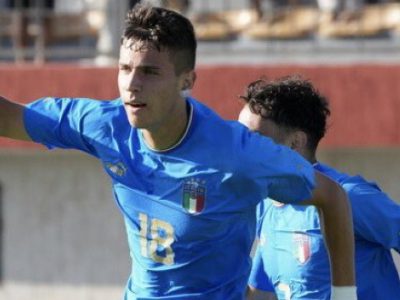 Super Raimondo porta l'Italia Under 18 in finale ai Giochi del Mediterraneo: doppietta dell'attaccante rossoblù e 2-1 al Marocco