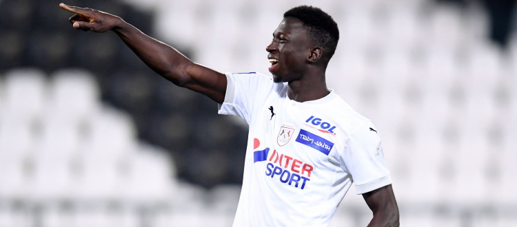 Per la difesa del Bologna spunta Mendy, giovane talento dell'Amiens. Sul senegalese classe 2001 c'è anche il Wolfsburg