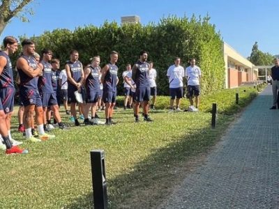 Mihajlovic insieme ai suoi ragazzi per la ripresa delle attività: primo allenamento della stagione sotto gli occhi del mister