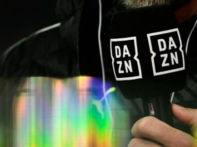 DAZN di nuovo nel caos: gravi disservizi durante le partite odierne, gli abbonati protestano e i politici attaccano