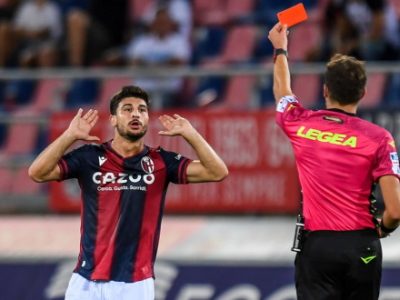 Un turno di stop per Orsolini, il numero 7 salterà Milan-Bologna