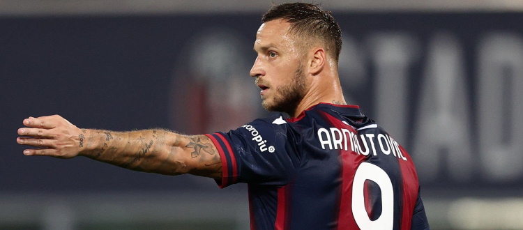 Arnautovic e Schouten tornano a disposizione di Motta, contro il Cagliari rientra fra i convocati anche Vignato