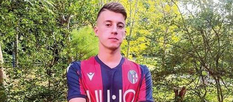 Il giovane tifoso rossoblù Davide Ferrerio è in coma irreversibile. La madre: "Me l'hanno ucciso, ora vogliamo giustizia"