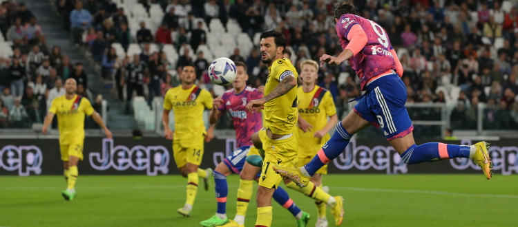 Un Bologna deprimente regala alla Juventus una serata felice: 3-0 con Kostic, Vlahovic e Milik, rossoblù senz'anima