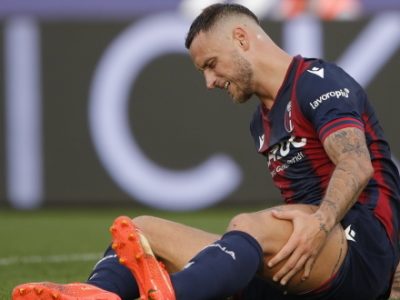 Arnautovic, gli esami confermano la lesione muscolare al piede destro: stop di 2-3 settimane