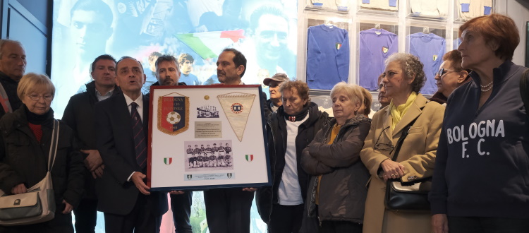 Celebrato a Coverciano il trionfo internazionale del Bologna Femminile nel 1968: cimeli consegnati al Museo del Calcio
