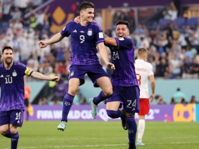 Il Mondiale dell'Argentina prosegue: 2-0 alla Polonia, che passa comunque. Avanza anche l'Australia, fuori Danimarca e Messico