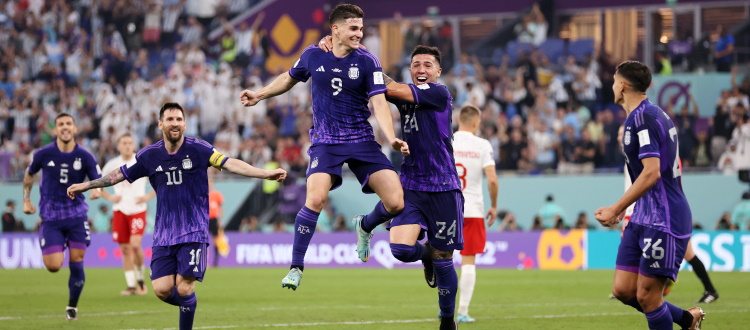 Il Mondiale dell'Argentina prosegue: 2-0 alla Polonia, che passa comunque. Avanza anche l'Australia, fuori Danimarca e Messico