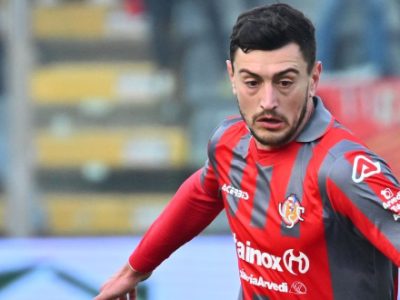 Bologna-Cremonese, solo 2 precedenti in Serie A: 4-1 nel 1930, 1-1 nel 1989. Gara da ex per Ballardini, Ferrari, Regno e Sarr