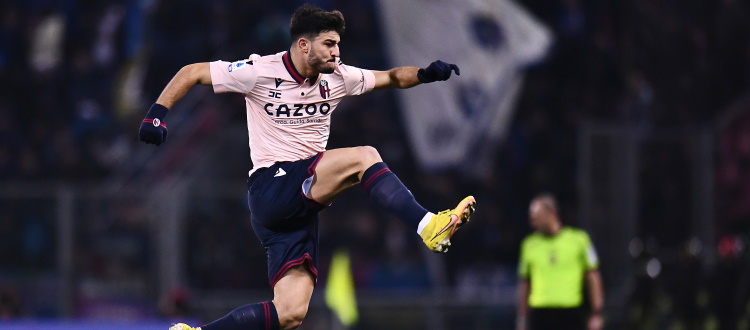 Orsolini si conferma il più in palla del Bologna, Sansone da centravanti fa quel che può, la difesa sbaglia sul gol di Hojlund