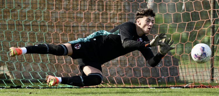 Il piede di Ravaglioli e le mani di Raffaelli: Empoli battuto ai rigori, Bologna in semifinale al Torneo di Viareggio