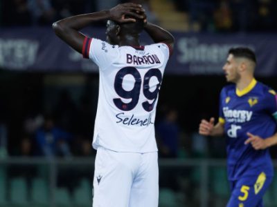 Poco da salvare nella prova del Bologna a Verona: Dominguez il migliore, Aebischer e Barrow i peggiori. Male anche arbitro e VAR