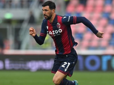 Sansone e Soriano pronti a ridursi l'ingaggio per restare a Bologna. Deciderà Motta, così come sui riscatti di Kyriakopoulos e Moro