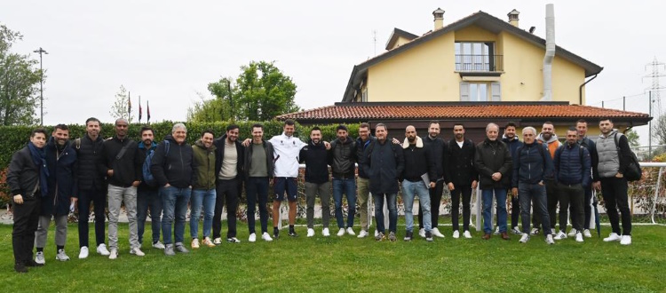 Gli allenatori del Master UEFA Pro in visita a Casteldebole, tra i corsisti anche gli ex rossoblù De Leo e Gastaldello