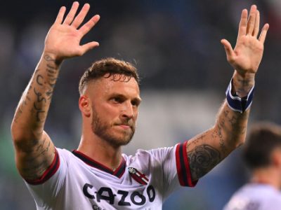 Arnautovic saluta e ringrazia Bologna: 