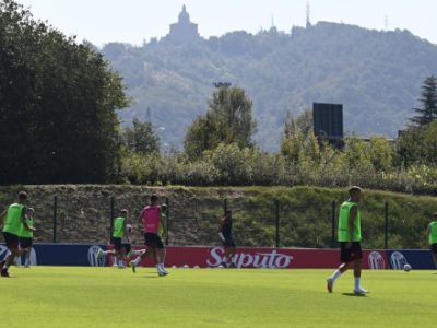 Ripresa delle attività verso Juventus-Bologna: lavoro atletico e tecnico-tattico con partitella finale