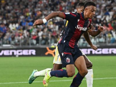 Due giorni al match contro il Cagliari, per il Bologna seduta tattica con prove di conclusioni a rete