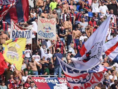 Aebischer, Freuler, Moro, Ndoye e Skorupski in gruppo, Kristiansen vicino al rientro. Superate le 25.000 presenze per Bologna-Frosinone