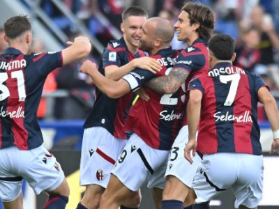 Il Bologna diverte, poi soffre e alla fine vince con merito: Frosinone piegato 2-1 con Ferguson e De Silvestri, ottavo risultato utile di fila