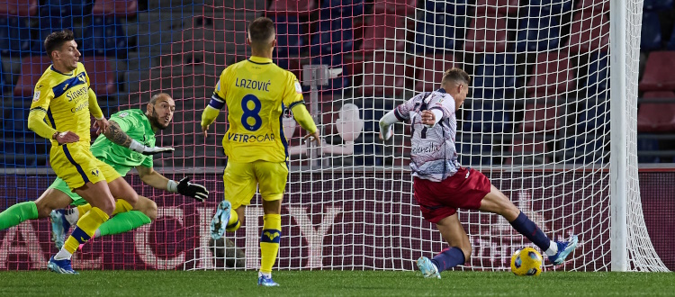 Il Bologna non fa scherzi nella notte di Halloween: 2-0 al Verona con Moro e Van Hooijdonk, la Coppa Italia prosegue